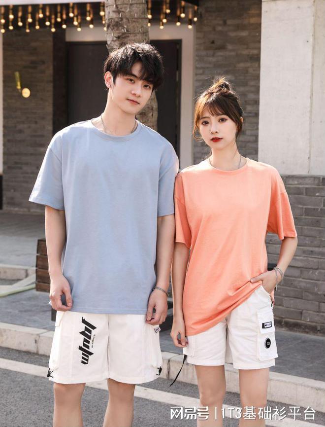 高端服装设计事情服定制：本性化设想满意你的专业需求(图2)