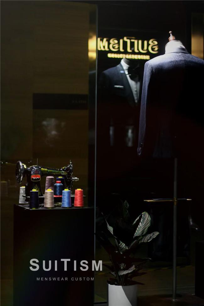 高端服装设计西装哪家定做更专业？2025成都口碑第一的洋装定制店(图2)