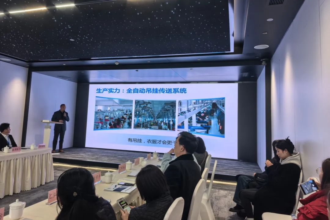 37000Cm威尼斯“立园满园”精准对接！6家“彭州造”工装消费企业表态成都会工(图3)