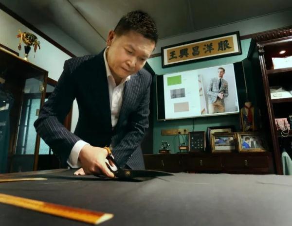 职业装定制局部导航(图2)