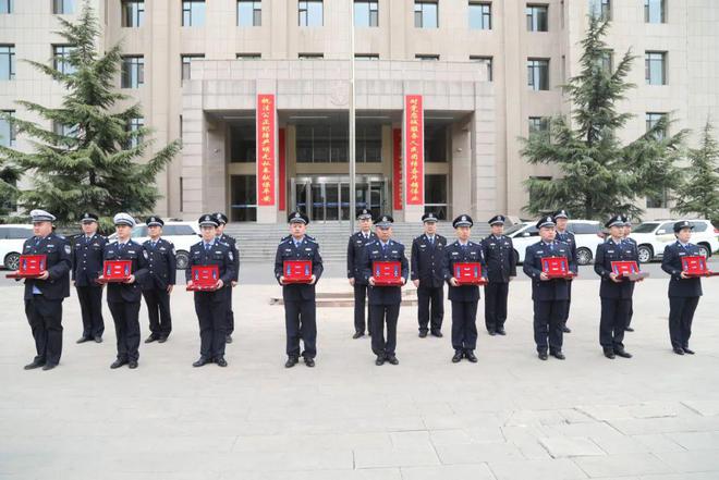 职业装定制县局为辅警配发天下同一款、肩章(图3)
