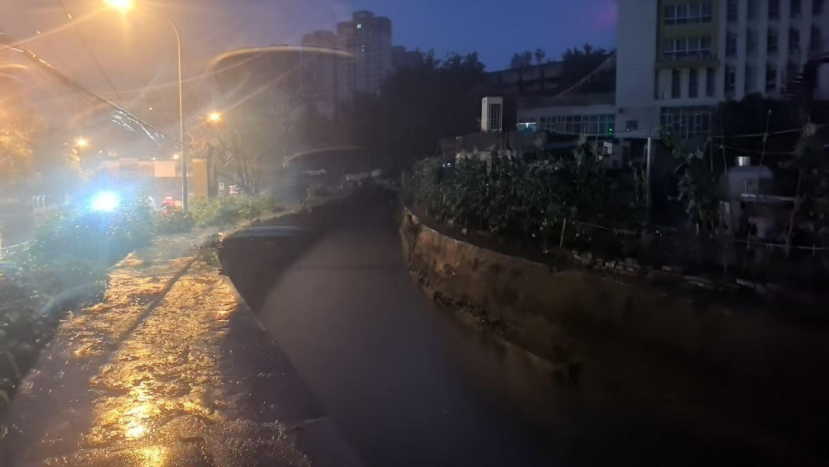 高端服装设计绵阳涪城：暴雨夜的据守——下层水利人用担任保护都
